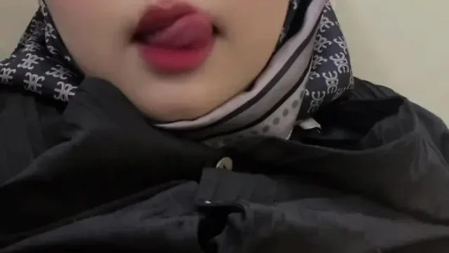 Ajsxx99 – She Uncensored Her Hijab And Showed Her Stepbrother Her Big Malay Breasts.