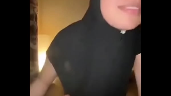 Jilbab Ketat, Memek Sempit, Kontol Gede Ngentot