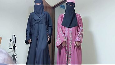 Desi Bhabhi Gairah Dengan Kontol Besar Yang Panas