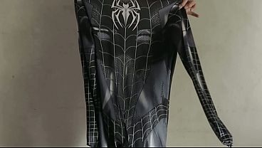 Ngentot Habis-habisan Cewek Cosplayer Spiderman Hitam Sampe Crott Berulang Di Lubang Memeknya – Film Panas Indonesia