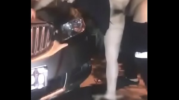 Gadis Tionghoa Mesum Di Jalan Raya