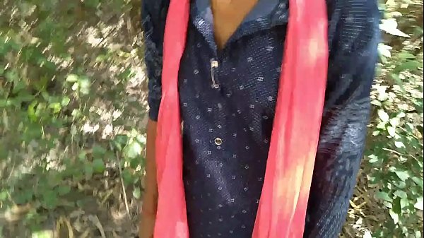 Desi Mesum Di Alam Terbuka, Pacar Dihardcore Doggy Style Sama Cowoknya