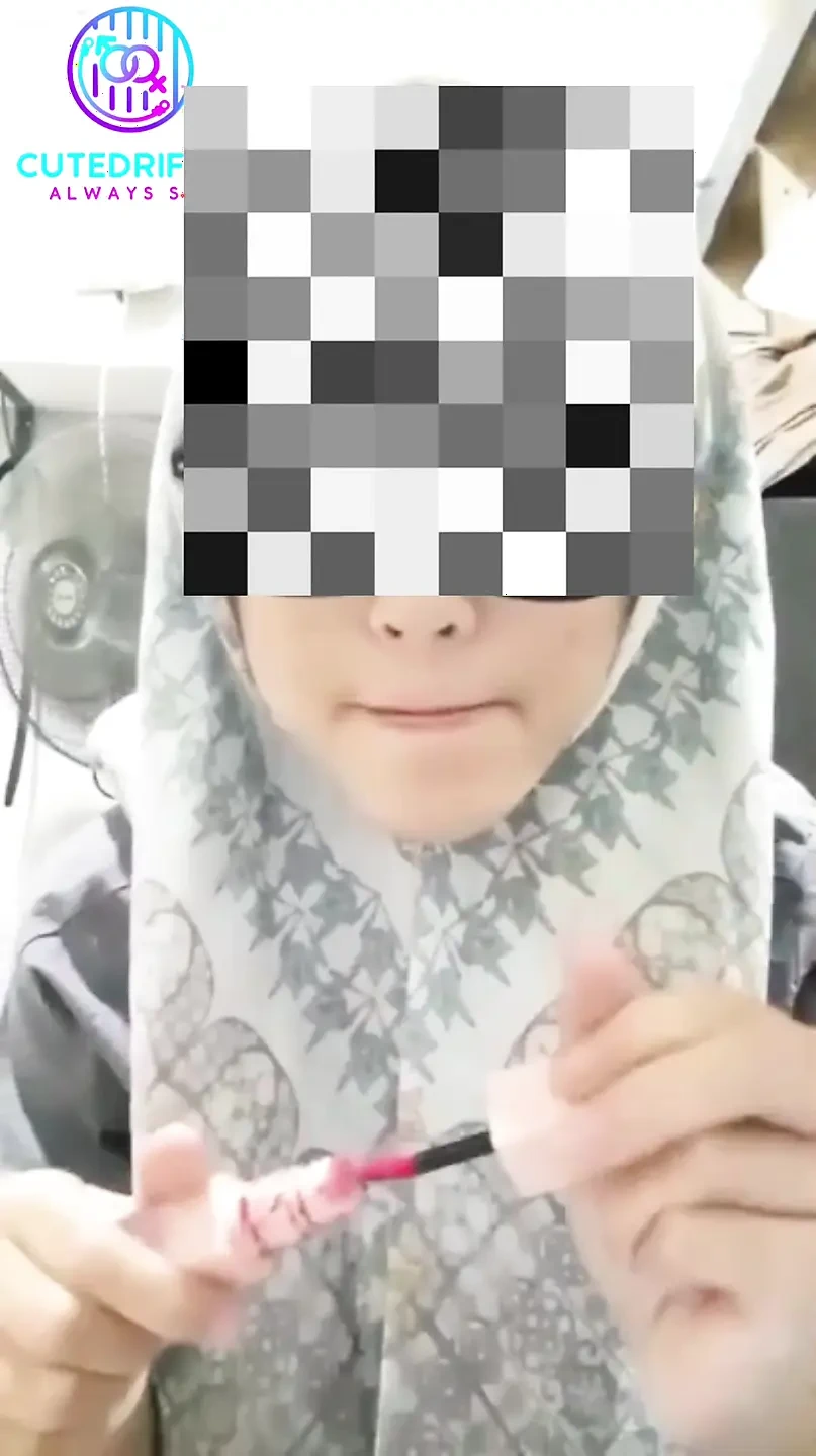 Indonesian Hijab Porn With Big Breasts