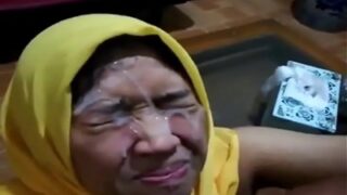 Cowoknya Memercikkan Cairan Panas Ke Wajah Pacar Bangladeshi-nya