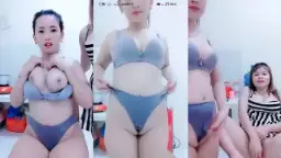 Mbak Hikari Pamer Payudara Montok
