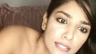 Tonton Langsung Tubuh Bugil Sharanya Jit Kaur Yang Bikin Ngiler