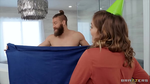 Goyang Hot Ngentot Bareng Cewek Seksi Satu Kos / Download Full Di Brazzers