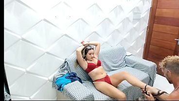 Mertuaku Yang Masih Muda Sendirian Di Rumah Dan Haus, Begitu Aku Datang Dia Langsung Membujukku Untuk Menikmati Pantat Ketatnya Sampai Aku Memuntahkan Semua Di Dalam. Vagninho E Vivi Capetinha.