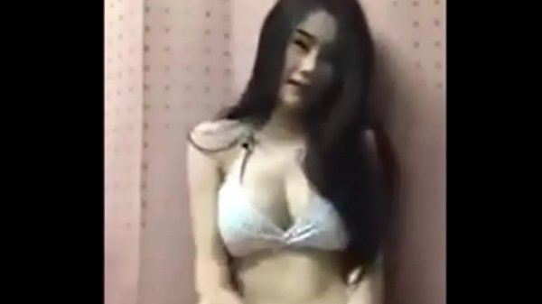 Asiática Goyang Panas Di Live Stream Fb, Bikin Ngilu