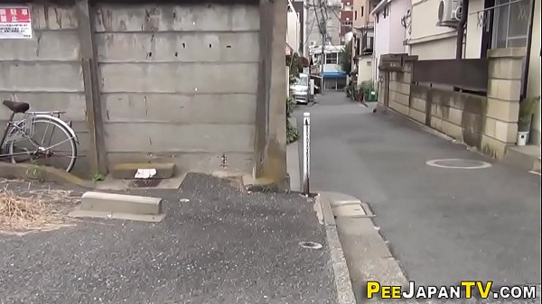 Orang Asia Melepas Hawa Nafsunya