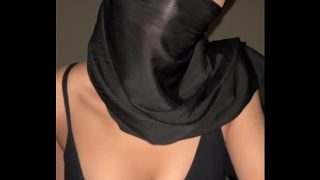 Paling Hot! Arab, Muslim, Hijab, Tete Montok Bikin Ngaceng