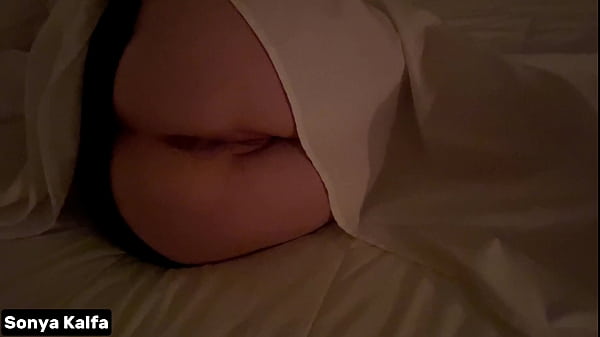 Malam Panas Ibu Tiri Arab Menggila Di Ranjang
