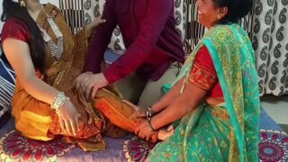 Ibu Dan Anaknya Digilir Janda Tetangga Di Ranjang Panas Desi.