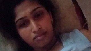 Tamil Cewek Seksi Ngerekam Bugil Buat Pacar, Bikin Ngilu