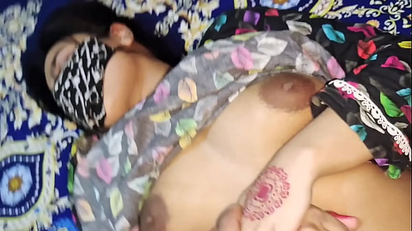 Ibu Tiriku Ngajarin Aku Soal Seks, Dirty Talk Hindi, Erangan Liar, Ngewe Brutal.