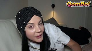 Ngentot Seru Bareng Kakak Tiri Jilbab Turki Elnaz
