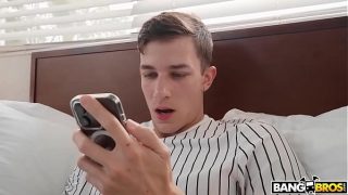 Bangbros – Tiffani Madison Si Mami Seksi Bantu Anak Tiri Parker Ambrose Belajar Dengan Ngentot Mulutnya