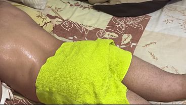 Mertua Montok Bantuin Mantu, Pijat Langsung Panas Dan Bikin Malu.