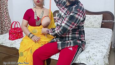 Jahit Baju Sambil Ngewe Cewek India Panas Di Tokonya. Audio Video Hindi.