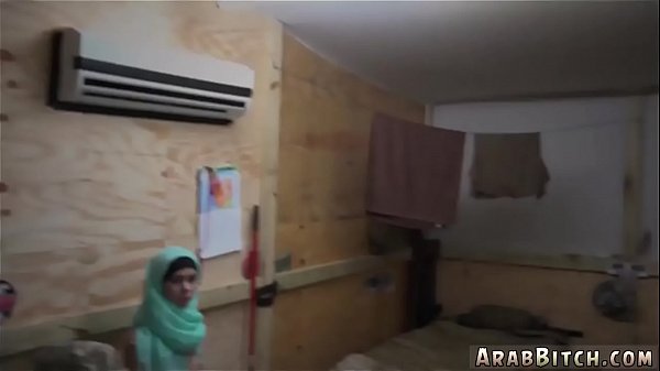 Coblosan Pertama Di Lubang Belakang Arab, Operasi Sialan Si Memek Lari!