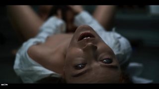 Alien Parasit Pengendali Pikiran Vs Cewek Seksi Hot Yang Siap Digoda