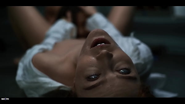 Alien Parasit Pengendali Pikiran Vs Cewek Seksi Hot Yang Siap Digoda