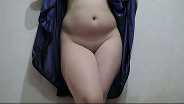 Cewek Indo Pake Lingerie Biru, Ngesot Sambil Ngocok Sampe Basah