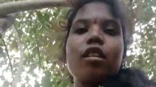 Adivasi Cewek Ngewe Sama Pacar Di Hutan
