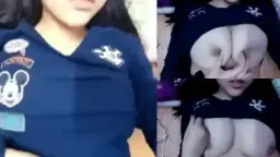 Cewek Seksi Amoy Pamer Tetek Gede Bikin Ngaceng