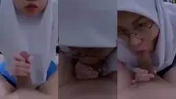 Hijab Manis Nyepong Kontol Sambil Pake Kacamata.