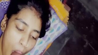 Pertama Kali Ngehisap Kontol Gede Pacar, Langsung Digenjot Sampai Mampus