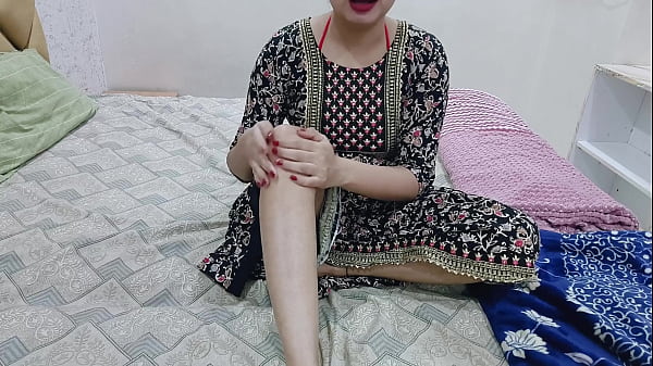 Malam Itu, Kakak Tiri Sendirian Di Kamar, Aku Pun Masuk Dan Mengelus Tubuh Serta Memijat Bagian Sensitifku Di Depannya.