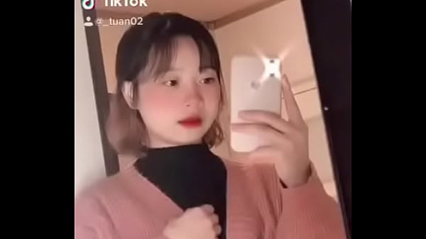 Goyangin Pantat Montok Di Tiktok, Cewek China Imut Bikin Ngaceng