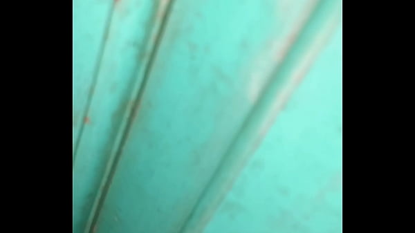 Ngintipin Istri Tetangga Kost Yang Sengaja Buka Pintu Pas Suami Pergi Kerja, Malah Diajak Ngentot Tanpa Ampun.