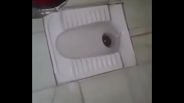Desi Pasangan Lagi Crot Di Wc, Basah Kuyup Nafsu Gak Ketahan