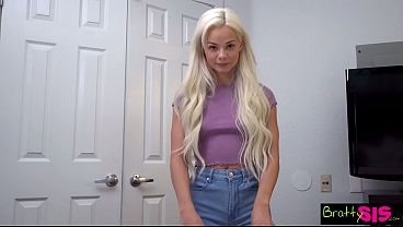 Si Cantik Pirang Nakal Elsa Jean: “lu Kasih Duit, Gue Hisap Kontol Lo Sampe Kering”