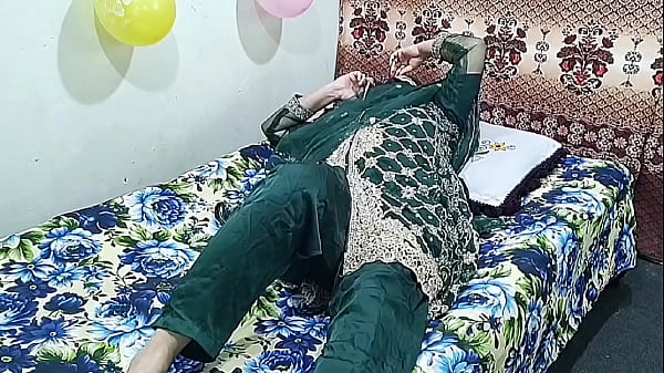 Seorang Istri India Memanggil Pemuda, Lalu Ngewe Kasar Dengannya, Suara Hindi, Sex Desi.