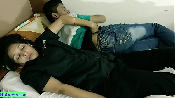 Ngentot Bareng Kakak Tiri! Malam Panas Penuh Kenikmatan Dengan Suara Hindi Yang Bikin Mampus