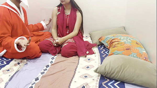Tahun Baru 2026 Video Bokep Paling Hot Dengan Dirty Talk Bahasa India, Roleplay Saarabhabhi Yang Bikin Makin Horny Sama Santa.