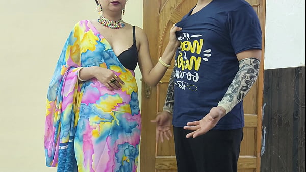 Ibu Tiri Montok India Bantu Anak Tiri Berhenti Merokok, Lalu Kasih Kepuasan Nafsu Di Ranjang.