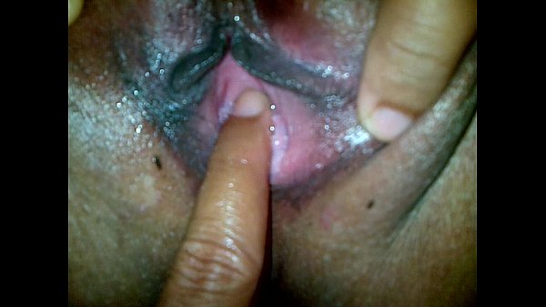 Mami Gede Bontot Basah, Jari Empat Dimasukin, Ditusuk Makin Ngebut