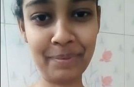 Desi Buka Bra Sendiri Foto Selfie