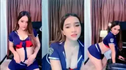 Putri Naya Pake Baju Seragam Sekolah, Keliatan Nakal Dan Bikin Ngaceng.