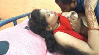 Suami Horny Ngewe Istri Montok Berdada Besar Kayak Binatang Buas
