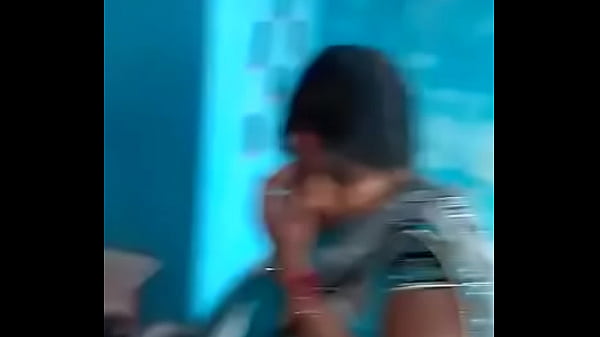 Desi, Nikmatin Tiap Inci Tubuhku Yang Penuh Gairah.