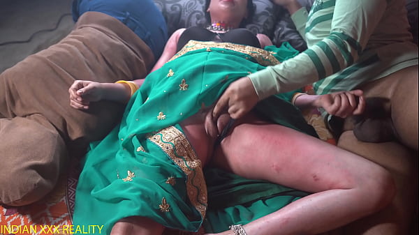 Ibu Tiri Dan Anak Tiri Ngentot Bareng, Video Xxx India Panas Banget.