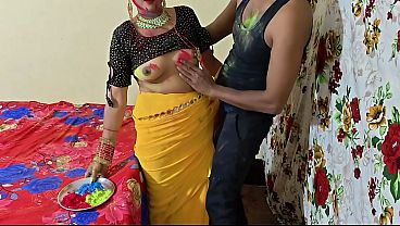 Dever Bhabhi Lagi Main Holi Khel Rahi Hai, Chudai Ka Clear Hindi Audio Ke Saath