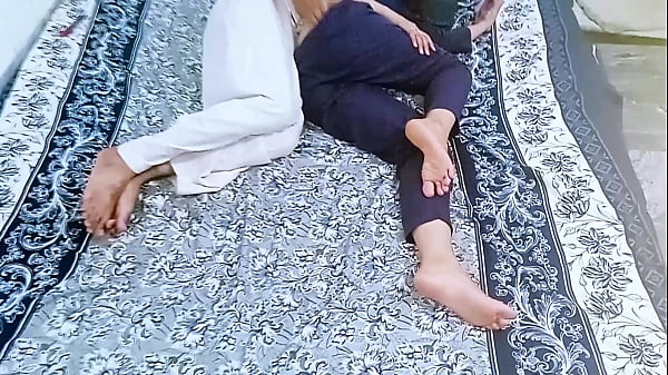 Desi Lugu Polos Gadis Kampung Pertama Kali Ngerasain Nikmatnya Ml