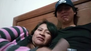 Ngewe Bareng Mertua, Basah Kuyup Sampai Lupa Diri.